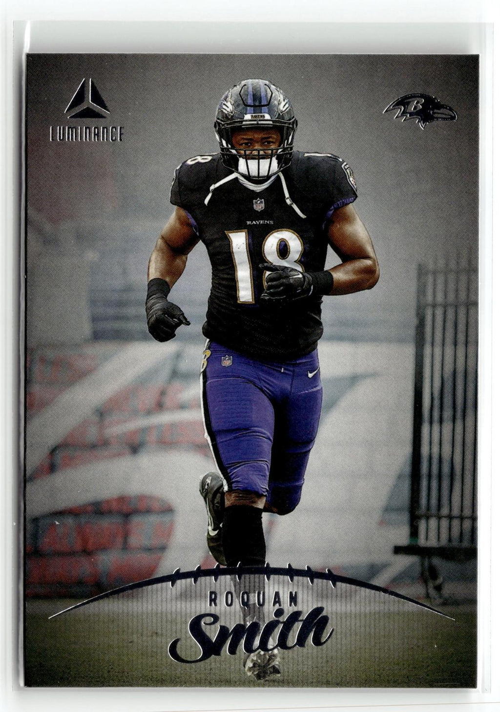 2023 Panini Luminance #8 Roquan Smith